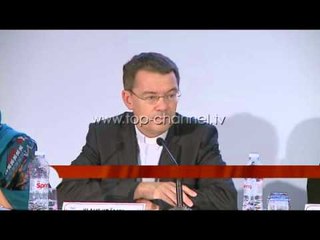 Feja, si simbol paqeje e jo lufte - Top Channel Albania - News - Lajme