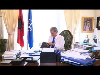 REAGOJNE NE FACEBOOK PER AVIONIN EDHE BASHA DHE BERISHA,AKUZA TAHIRIT LAJM