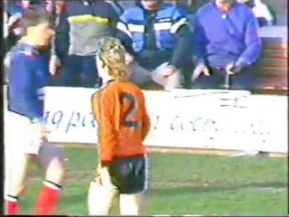 Dundee 1 Dundee United 2 (1988/89)