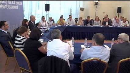 KRYEMINISTRI RAMA KERKON BASHKEPUNIMIN E BIZNESIT NE LUFTEN KUNDER INFORMALITETIT LAJM