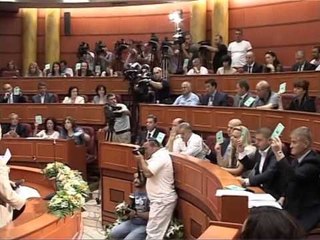 SJELLJA E E REÇIT PETRO KOÇI AKUZON KESHILLTARIN E TIJ PER BASHKEPUNIM LAJM