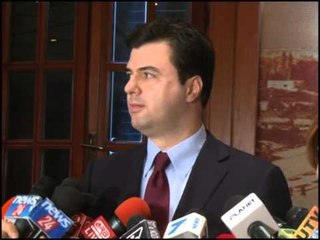 TABAKU NENKRYETARE BASHA E NIS DITEN E PARE ME EMERIMIN E NDIHMESVE LAJM