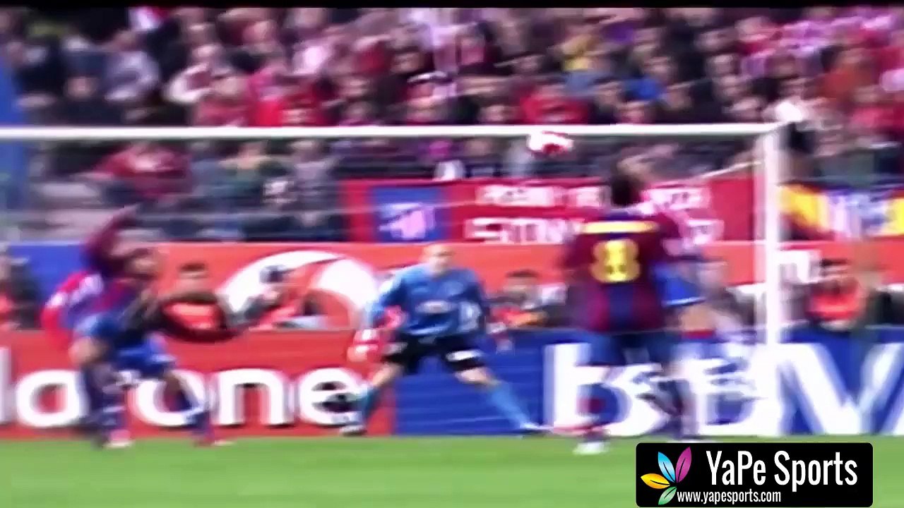 Football Legends Assisting Each Other