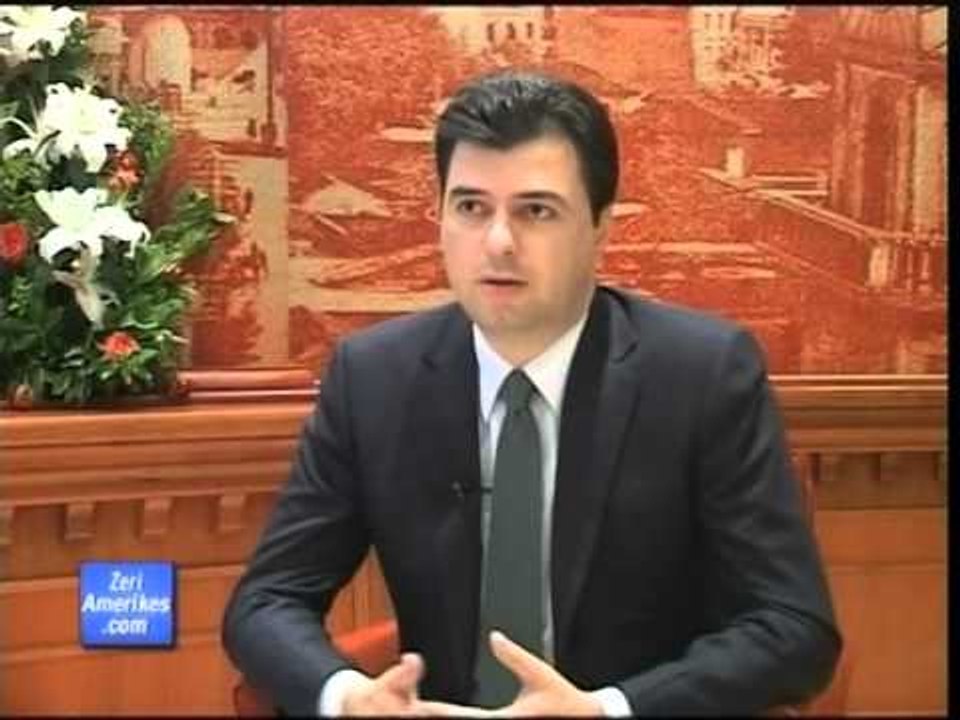 BASHA PER PIRAMIDEN BASHKIA E TIRANES DO RESPEKTOJE SHTETIN LIGJOR LAJM