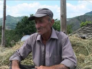 FSHATI I BRAKTISUR FRASHERI I RILINDASVE BANOHET VETEM NGA 7 FAMILJE LAJM