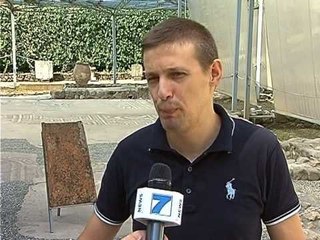 MOZAIKU I TIRANES OBJEKT TERHEQES PER TURISTET VENDAS E TE HUAJ LAJM
