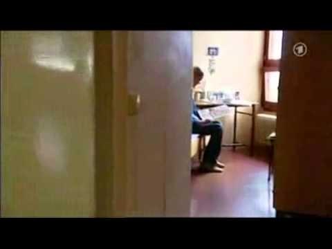 ARRATISEN NGA BURGU DY SHQIPTARE LARGOHEN NGA KUZHINA E BURGUT AUSTRIAK LAJM