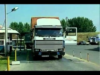 MBUSHEN TRE JAVE KOSOVA PO JETON NORMALISHT PA PRODUKTET SERBE NE TREG LAJM