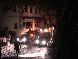 ZJARR NE LAGJEN VAROSH U RREZIKUA QENDRA HISTORIKE E GJIROKASTRES LAJM