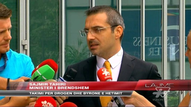 Ambasadorët takojnë Tahirin për drogën - News, Lajme - Vizion Plus