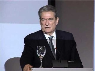 BETEJA PER SHISH JA SE SI AMERIKANET MBROJTEN SHERBIMIN SEKRET SHQIPTAR LAJM