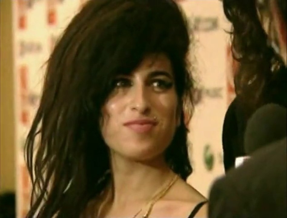 SHKAKU I VDEKJES AUTOPSIA TREGON SE AMY WINEHOUSE NUK VDIQ NGA DROGA LAJM