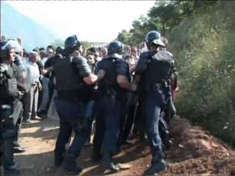 PERLESHJE NE BULQIZE MINATORET PERPLASEN ME POLICINE TRE TE PLAGOSUR LAJM
