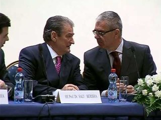 WITHERS PER GERDECIN OPOZITA EDHE PAS TRAGJEDISE NUK E RREZON DOT QEVERINE LAJM