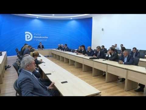 LULZIM BASHA PUBLIKON QENDRIMIN E OPOZITES PAS MBLEDHJES ME GRUPIN PARLAMENTAR LAJM