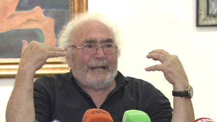 "RETROSPEKTIVE" E MAKS VELOS