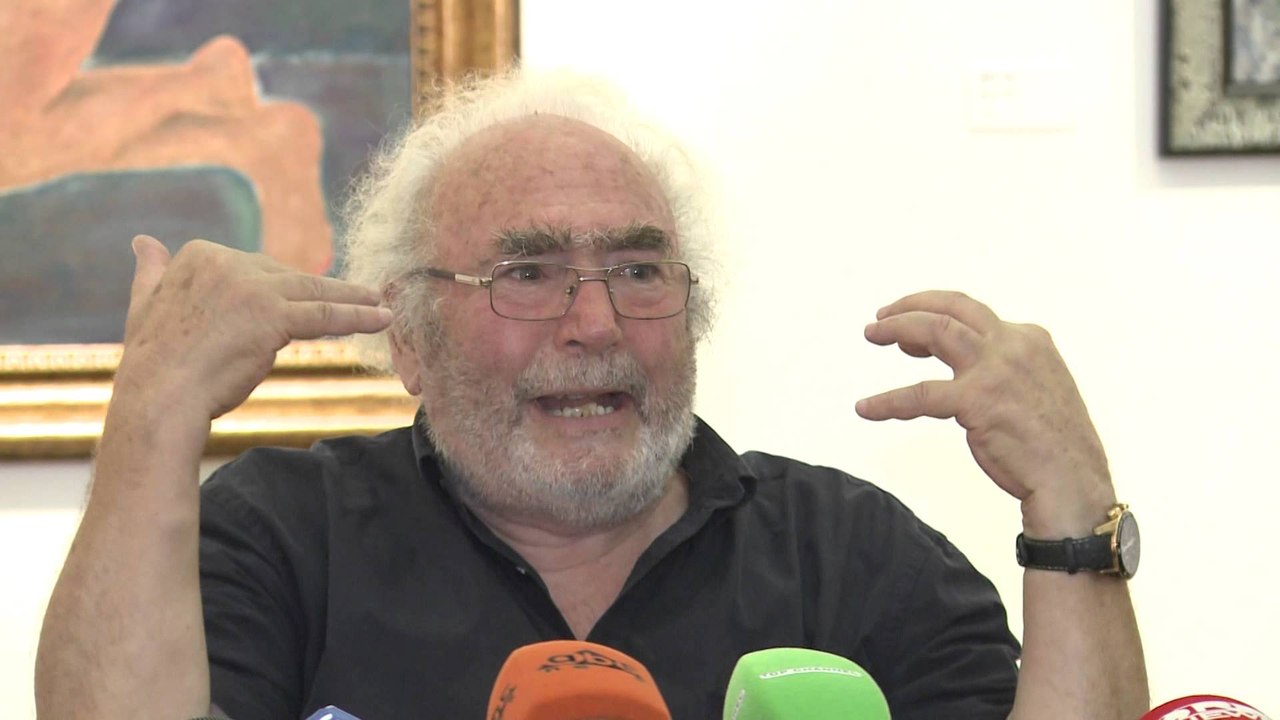 "RETROSPEKTIVE" E MAKS VELOS