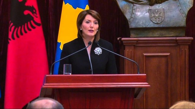 PRESIDENTI BUJAR NISHANI PRET NE TAKIM ZYRTAR HOMOLGEN ATIFETE JAHJAGA LAJM