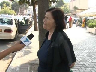 FESTA NE SHQIPERI BESIMTARET BLEJNE ME PAK MEGJITHATE FALIN USHQIM LAJM