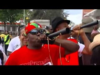 KARNAVALET NE LONDER HARROHEN PROTESTAT E DHUNSHME LONDINEZET FESTOJNE LAJM