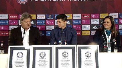 Robert Lewandowski im Guinness-Buch- 'Nie davon geträumt' - FC Bayern München - Fünferpack