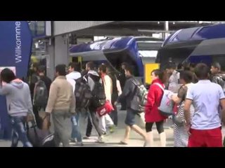 HUNGARIA BLINDON KUFIRIN ME SERBINE, 4 MIJE TRUPA KUNDER HYRJES SE REFUGJATEVE LAJM