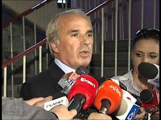 TAKIMI I OPOZITES RAMA ME ALEATET MBLIDHEN PER REFORMEN ZGJEDHORE LAJM