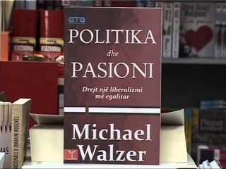 VITRINA E LIBRIT BOTIMET E FUNDIT  NE RAFTET E  LIBRARIVE LAJM