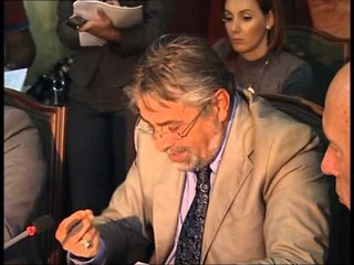 MINISTRI I MBROJTJES IMAMI NE KOMISIONIN E SIGURISE DEBATE PER SHIU LAJM