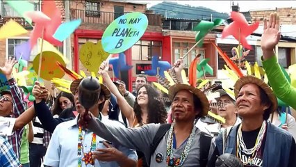 Marchas marcam começo da COP 21
