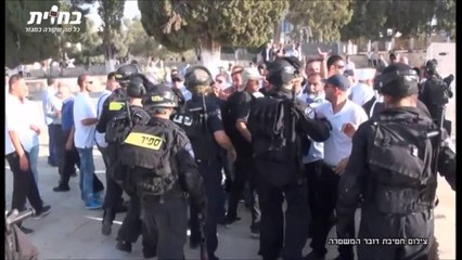 TENSIONE TE FORTA NE JERUZALEM PASI POLICIA HYN NE XHAMINE E MADHE AL AKSA LAJM