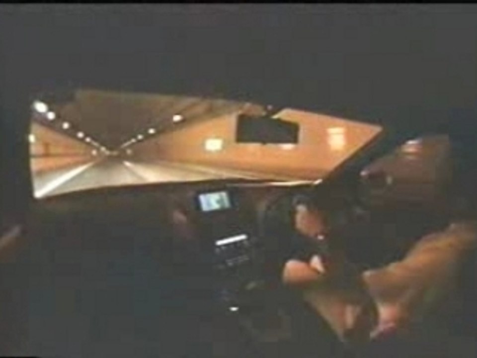 Nissan Skyline r34 Outruns The Cops