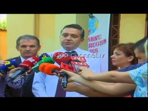 Dita e parë e shkollës, ministri Klosi në Shkodër - Top Channel Albania - News - Lajme