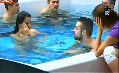 Vera e Rox na piscina parte 7 - 14.11.2015