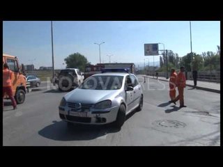 下载视频: AKSIDENT NE DRENAS TE KOSOVES PERPLASET AUTOBUSI ME NXENES PLAGOSEN 17 PREJ TYRE LAJM