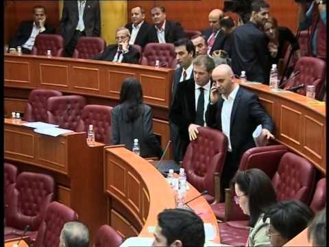 KESHILLI BASHKIAK DEBATE DHE PERPLASJE NE MBLEDHJEN E PARE LAJM