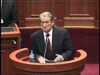 PING PONG PER FAJIN DEBATE NE KUVEND PER PERGJEGJESITE E REFUZIMIT LAJM