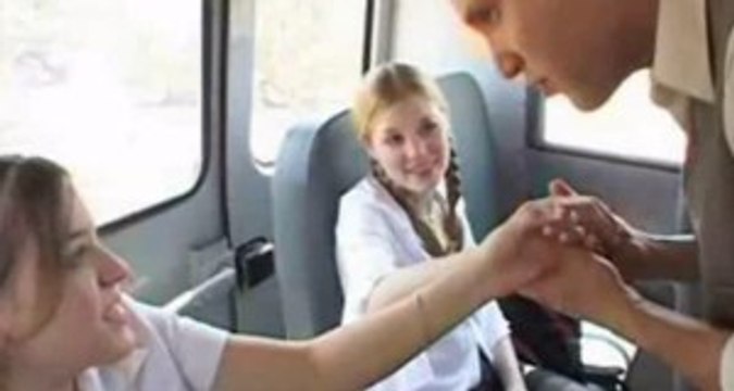 Date pr ayi hui larki k sath larka ne zyadti kr dali