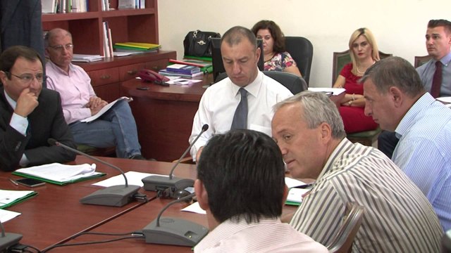 MAZHORANCA RREZON DEKRETET E PRESIDENTIT