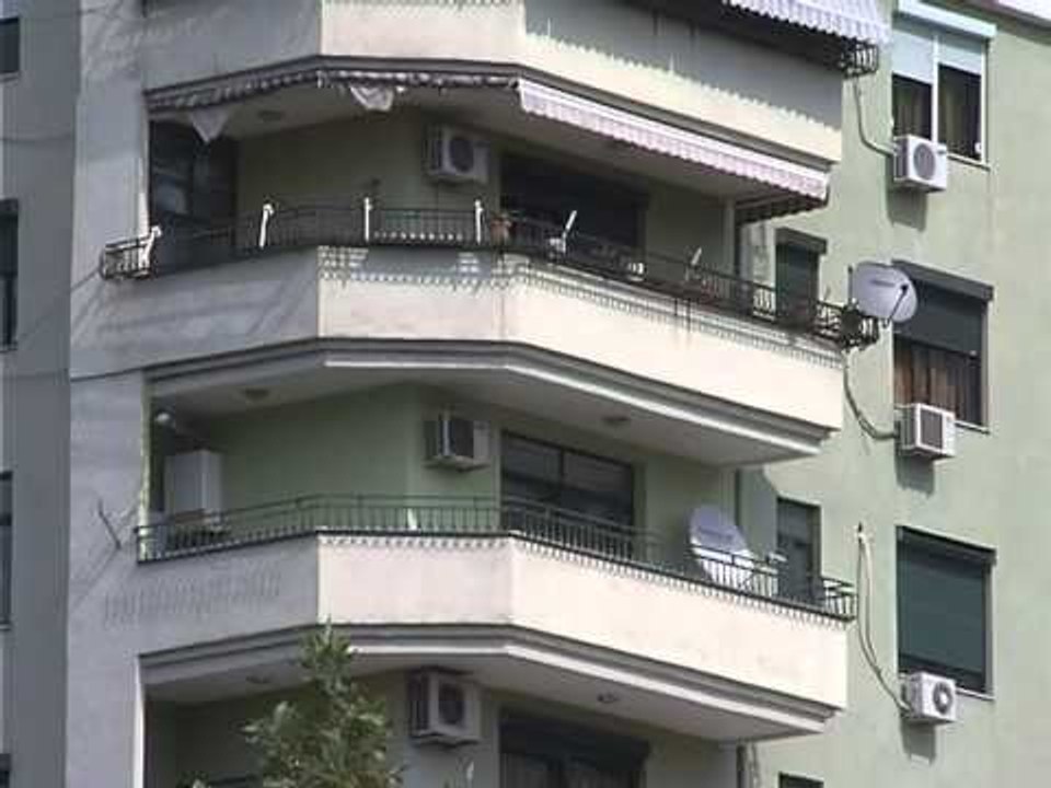 REGJISTRIMI I PASURIVE QEVERIA RRIT NDJESHEM TARIFAT NE ZYRAT E HIPOTEKAVE LAJM