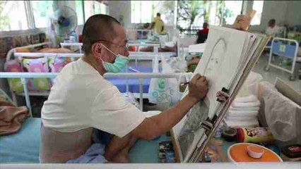 Tailandia recuerda con esculturas el Dia Mundial del VIH