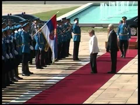 TADIÇ REPLIKON ME MERKEL INTEGRIMI EUROPIAN I SERBISE PA LIDHJE ME KOSOVEN LAJM