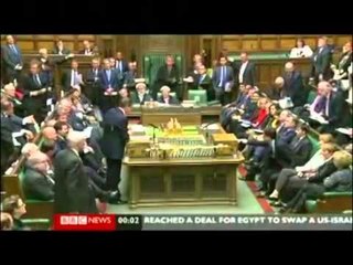 PARLAMENTI BRITANIK RREZON KERKESEN PER REFERENDUMIN E DALJES NGA BE LAJM