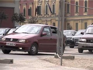 KESHILLTARET SOCIALISTE PADISIN LULZIM BASHEN PER SHKELJE NE MILIONA EURO LAJM