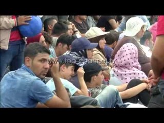 Refugjatët mësyjnë Kroacinë - Top Channel Albania - News - Lajme