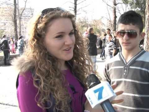 DITA E VERES VERSHIM QYTETARESH NE BULEVARD DHE QENDREN E TIRANES LAJM