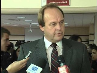 WOLFARTH PER IMUNITETIN TE ZGJIDHET DUKE SHMANGUR NDERHYRJEN NE KUSHTETUTE LAJM