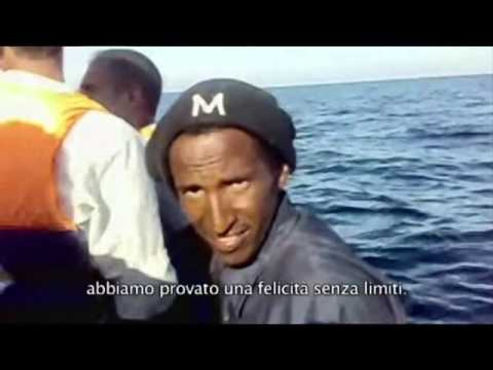 PUBLIKOHET VIDEOJA SI KTHEHESHIN NE LIBI REFUGJATET AFRIKANE NGA ITALIANET LAJM