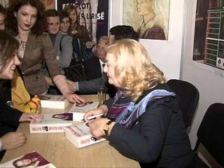 FLET HELENA KADARE TREGON PER HERE TE PARE TE VERTETAT E ISMAILIT LAJM