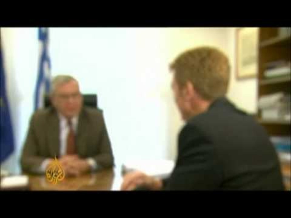 KRYEMINISTRI I RI LUKAS PAPADEMOS DO DREJTOJE QEVERINE GREKE TE KOALICIONIT LAJM